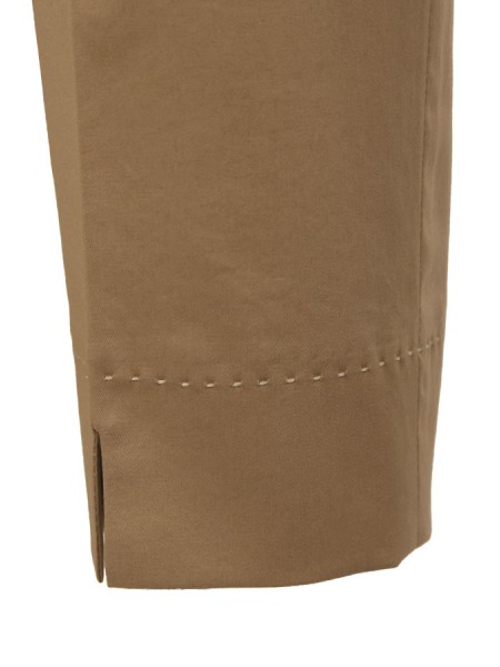 Abbigliamento in raso leggero stretch 98%co 2%ea