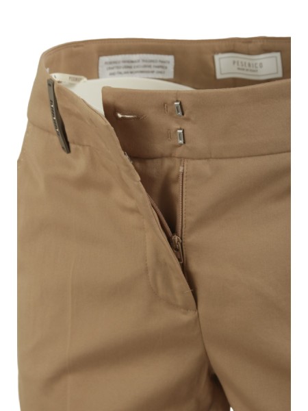 Abbigliamento in raso leggero stretch 98%co 2%ea