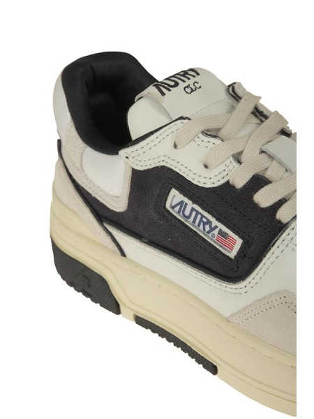 Sneakers Autry Clc Low in Pelle e Suede Bianca e Blue Space