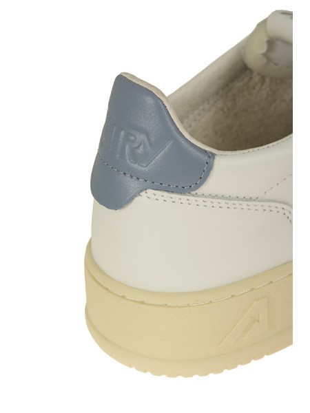 Sneakers Autry Dallas Low in Pelle Bianco/Tempesta
