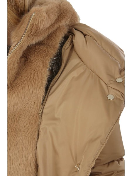 Piumino Herno A-Shape In Raso e Lady Alternative Fur Cammello