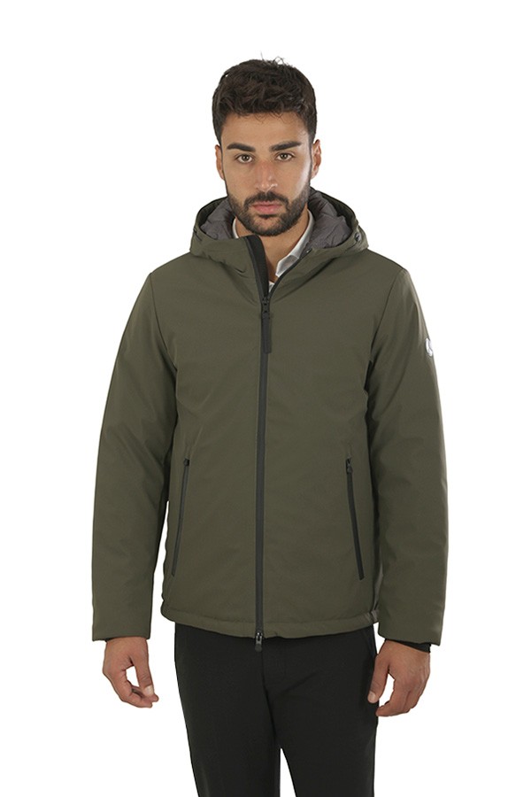 Abbigliamento con cappuccio