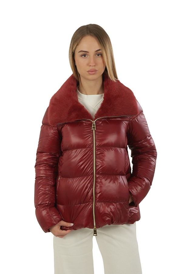 Piumino Herno con Collo in Ecofur Bordeaux