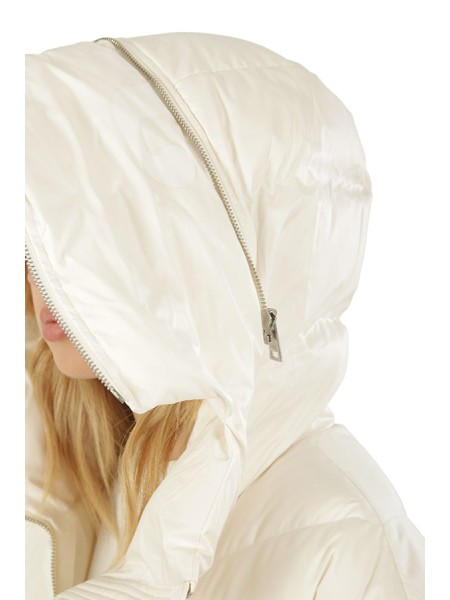 Piumino ADD con cappuccio fisso zip laterali  100%pl