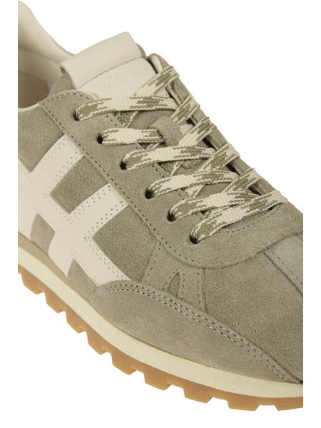 Sneakers 86ER tomaia in pelle scamosciata soletta in memory foam 5 mm suola in eva