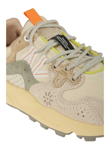 Calzature sneaker in tessuto tecnico con inserti in suede soletta in sughero naturale antibatterico