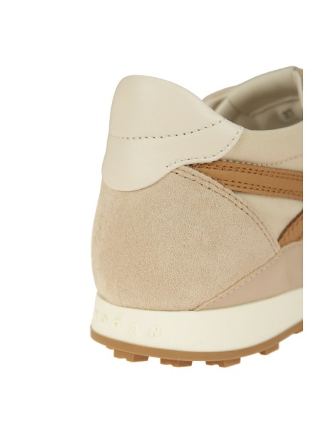 Calzature sneakers hogan athletic tomaia in pelle scamosciata inserti in tessuto tecnico dettagli in nappa soletta in memory foa