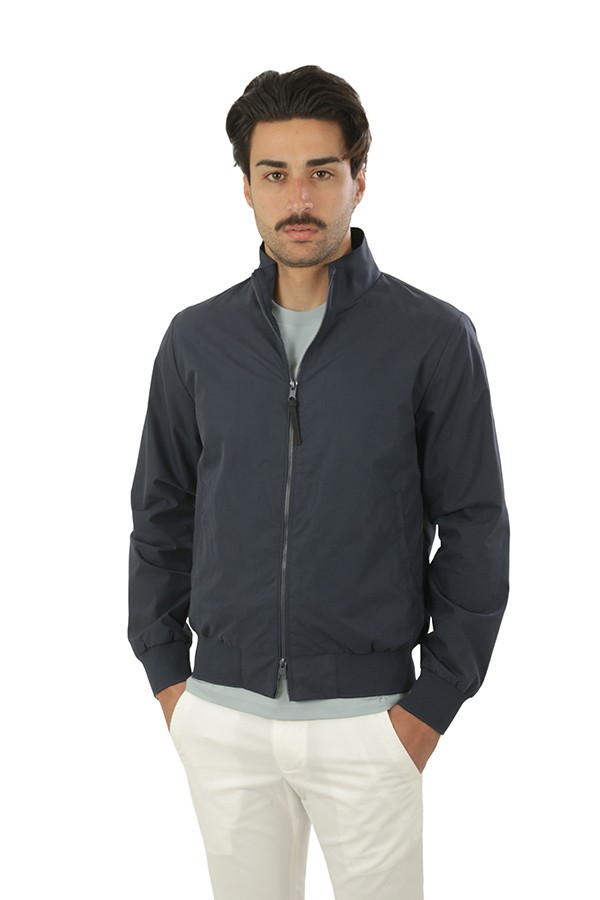 Abbigliamento tessuto tecnico washed 89%poliestere 11%elastaine