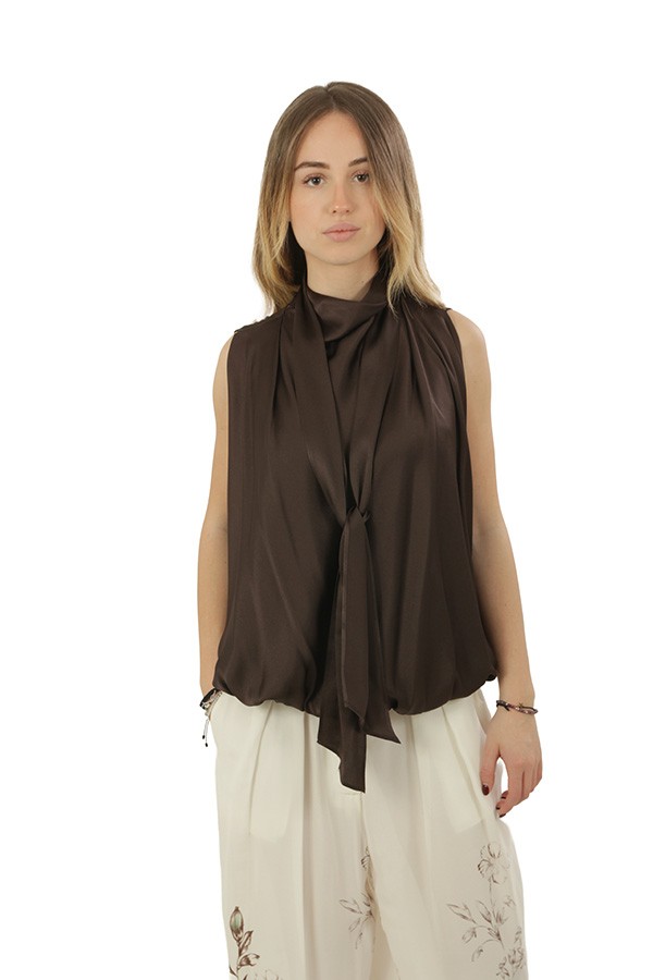 Eugenia in raso 74%ac 26%se