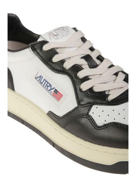 Sneakers AUTRY Art.AULWWB 01