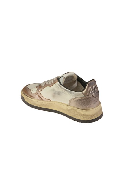 Autry Medalist Low Super Vintage Sneaker In Metallic Rose Leather