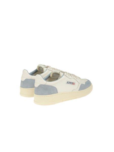 Sneakers Autry Medalist Low in Pelle e Suede Bianco/Celeste