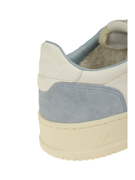 Sneakers Autry Medalist Low in Pelle e Suede Bianco/Celeste
